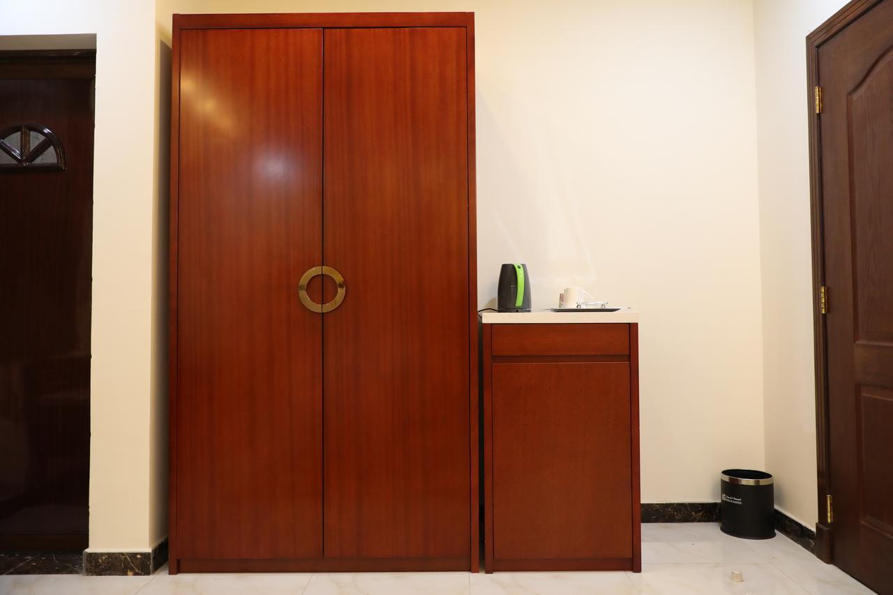 Ashbilia Suites Ал Хубар Екстериор снимка