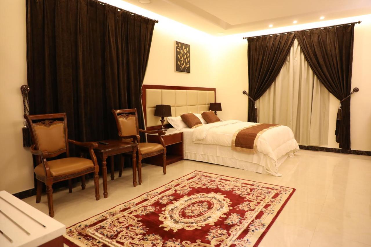 Ashbilia Suites Ал Хубар Екстериор снимка